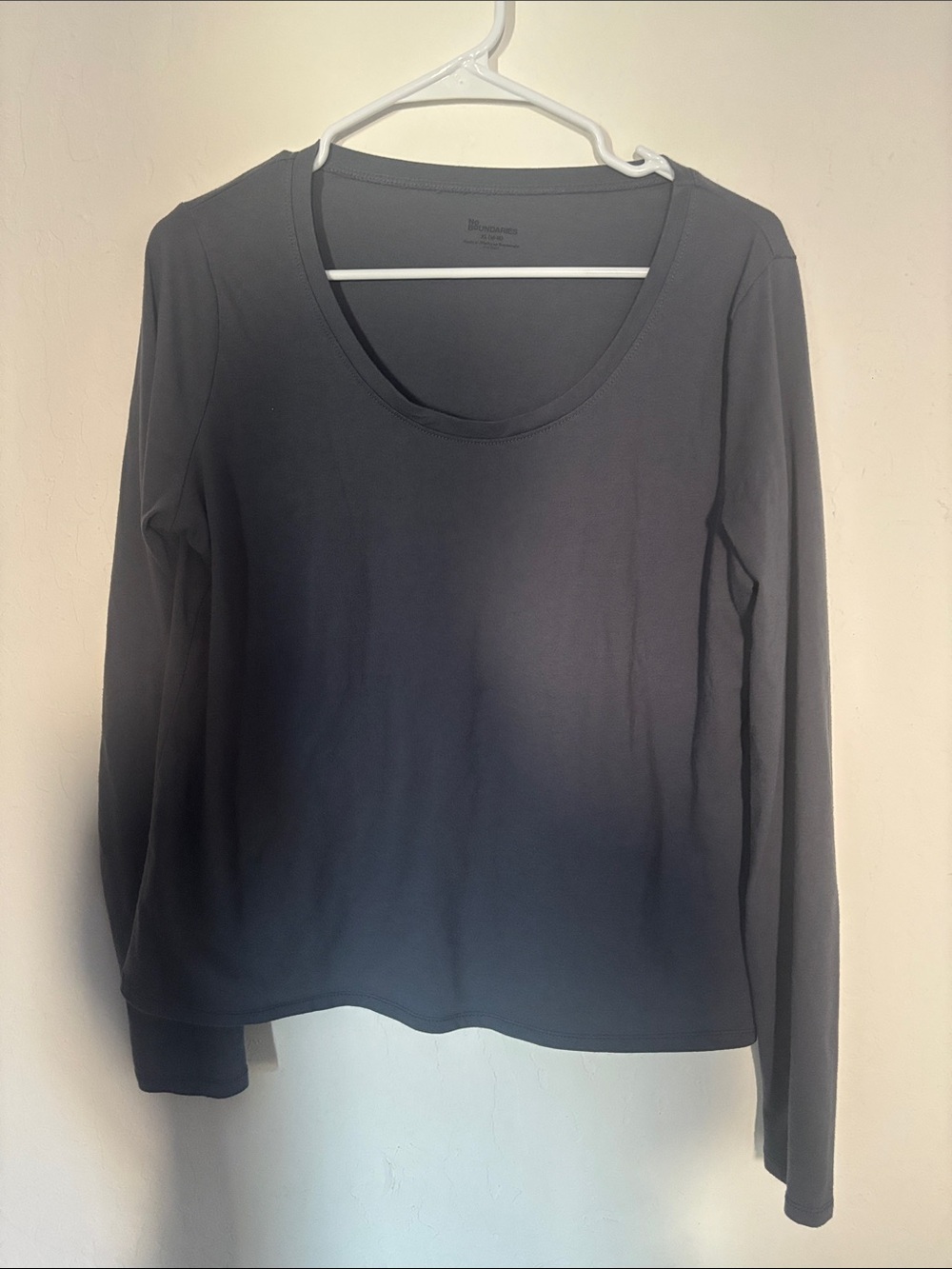 Women's Long Sleeve Scoop Neck Top